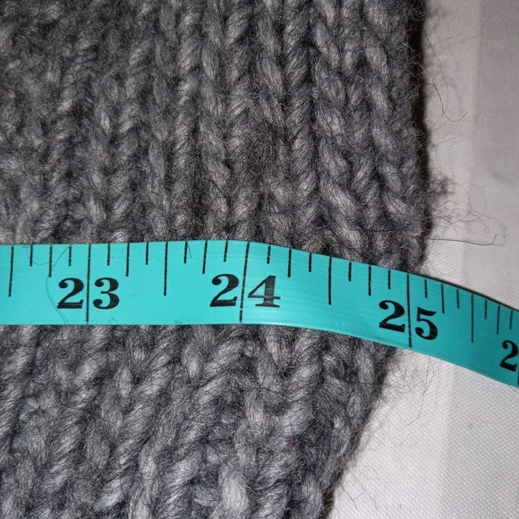 Elsamanda for Anthropologie Gray Oversized Chunky Knit Shrug Medium - Picture 7 of 9